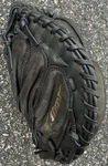 Brand New Mizuno With Tag Catchers Mitt Gxc 112 31.5 For Lefty Black Youth. Fixed Price $89.99.