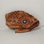 Spalding Dwight Gooden Baseball Softball Glove 42-750 Competition Series Leather. Fixed Price $18.99.