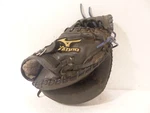Youth Mizuno GXC-94 Supreme 33.5" Black Pro-scoop Rht Baseball Catcher's Mitt. Fixed Price $39.95.