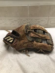 Mizuno MCL-6000 Broken In Game Ready Usa Made 11.25 Baseball Glove Right Throw. Fixed Price $120.00.