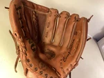 Spalding 42-5345 Competition Softball Sz 12.5" Leather Right Hand Throw Glove. Fixed Price $19.99.