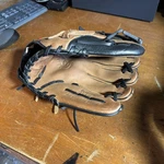 Rawlings D150IDB 11-1/2 In. Leather Right Hand Throw. Fixed Price $39.99.