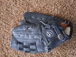 Nike Diamond Ready KDR-1300 Black Softball Glove Rht See Photos. Fixed Price $19.99.