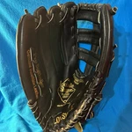Louisville Slugger Left Hand Throw Pro Softballer LPS5 14 Inch Glove. Fixed Price $69.99.
