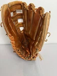 Vtg Louisville Slugger Leather Catchers Glove Mitt H&b Right Hand Throw See Wear. Fixed Price $21.00.