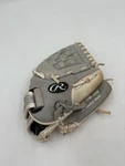 Rawlings Highlight Series HFP110GW Softball Glove Sure Catch Rh Throw Youth. Fixed Price $15.99.