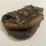 Mizuno Pro MVW-201 Catcher Mitt 10.5 Rht Made Usa Vintage Baseball Glove. Fixed Price $31.55.