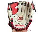 Wilson T-ball Mitt 10" Rht Red/white Right Hand Throw A02RB16CIN Euc. Fixed Price $8.99.