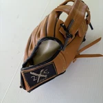 2XS Sports Youth Tee-ball Glove DH115 9 1/2 In Handcrafted. Fixed Price $8.41.