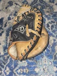Diamond Catchers Mitt Baseball Glove DCM-65 Select American Steerhide Leather. Fixed Price $25.00.