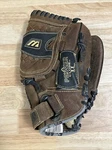 Mizuno Prof Model 11.5" Mpr 1150H Baseball Glove Rht Power Close. Fixed Price $15.99.