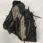 Easton 12 Pattern Clarity Rh Throw Fastpitch Softball Glove / Mitt. Fixed Price $14.99.