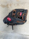Rawlings G314-2B 11.5" Baseball Glove. Fixed Price $74.99.