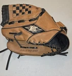 Easton NLS1200 12" Natural Lone Star 100% Steer Hide Lht Softball Glove Read. Fixed Price $18.50.
