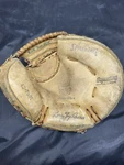 Spalding Catchers Mitt Larry Yogi Berra 42-7891 Left Rht Needs Relace. Fixed Price $29.95.