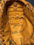 Rawlings FJ42 Willie Stargell Deep Well Pocket Vintage Baseball Glove. Fixed Price $299.99.