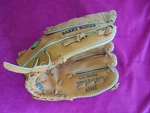 Wilson Barry Bonds Greg Maddux Leather Baseball Glove A2483 11" Rht.. Fixed Price $15.95.