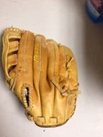 Mizuno GPM-1403 14IN Women Premier Fast-pitch Softball Glove Dakota Leather. Fixed Price $21.00.
