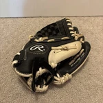 Rawlings 10.5" Girls Highlight Series Fastpitch Softball Glove Rht. Fixed Price $13.00.