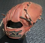 Used Mizuno Baseball Glove Pitcher Model Rh Globalelite. Fixed Price $170.00.