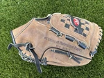 Rawlings MMS120 Fielders Glove Millennium Series Right Hand Throw. Fixed Price $20.59.
