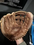 Wilson Force 1 A9856 Baseball Glove Mitt Genuine Cowhide Leather Lht Snap Action. Fixed Price $65.00.