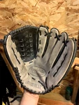 Louisville Slugger Baseball Glove Inch Rhd 13" Right Handed. Fixed Price $30.00.