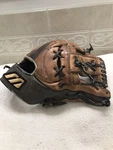 Mizuno World Win GGR-1150 11.5 Boys Fully Broken Baseball Glove Right Throw. Fixed Price $75.00.