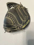 Easton SYMFP-2000 Softball Catchers Mitt Glove Rh Thrower Great Condition!!!. Fixed Price $49.99.