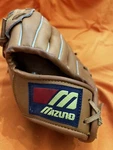 Mizuno MZ1022 Tartan Web Super Flex Palm Youth Right Hand Glove Nice!. Fixed Price $9.99.