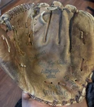 Rare Spalding 42-145 Larry Yogi Berra Yankees Baseball Glove Right Hand T-bar. Fixed Price $189.99.
