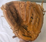 Easton EX1380 Competitor Series Baseball Glove - Right Hand Thrower 1/2 Inch. Fixed Price $25.99.