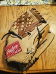 Rawlings CS125FP Champion Series 12.5" Baseball Glove Tan/brown. Fixed Price $29.99.