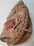 Diamond Catchers Mit Model D6000 Vintage Steerhide For Right Hand Throwers. Fixed Price $45.00.