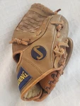 Spalding TBL1 #42-601 Rt Hnd Thwr 10.0" Official T-ball Ezflex Baseball Mitt. Fixed Price $15.49.