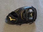 Mizuno Pro Select GPS1BG-400S2 11.5" Baseball Glove Rht. Fixed Price $165.00.
