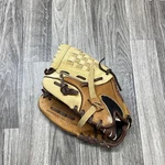 Louisville Slugger LS951P Hook & Loop Tan Baseball Glove Youth Size 9.5. Fixed Price $27.00.