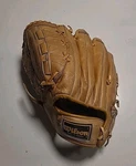 Wilson A2232 Snap Action Glove Lht Ron Cey Dual Hinge Griptite Pocket (B1-E7). Fixed Price $29.99.