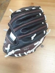 Rawlings PL90MB Kids Baseball Glove Excellent Condition Never Used. Fixed Price $15.00.
