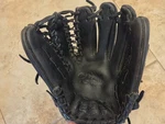 Excellent Rawlings Trap-eze The Gold Glove Co. GG12XTCG Baseball Rht. Fixed Price $60.00.
