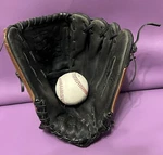 Easton Redline 13" Softball/baseball Glove Brown Black R13 Good Shape With Ball!. Fixed Price $35.00.