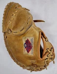 Winfield FW3000 Diamond Pro Catchers Cowhide Baseball Glove Right Hand Thrower. Fixed Price $22.99.