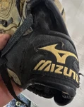 Mizuno Prospect Power Close GPP1002 10" Tan/black Leather Youth Lht Glove. Fixed Price $13.00.