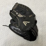 Easton Alpha APS13 Lht Black Leather Glove Mitt. Fixed Price $24.99.