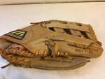 Mizuno Mz 1304 Baseball Glove Max Flex, Professional Model. Fixed Price $12.95.