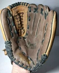 2000S Vtg Rawlings Baseball Glove Rht 12 Inch PP1910DB Leather Player Preferred. Fixed Price $17.99.