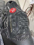 Rawlings Ken Griffey Jr Baseball Mitt 12.5 RGB36B Black Pp. Fixed Price $15.00.