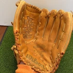 Wilson A2214 Advisory Staff Series Leather Baseball Softball Glove 13 Rht. Fixed Price $34.95.