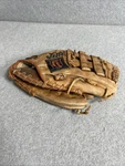 Vtg Louisville Slugger LSG36 Baseball Glove - Deb Ii Double Break Rht. Fixed Price $7.99.