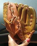 Vtg 10 Rawlings RBG150 Dave Winfield Baseball Glove Youth Size Leather. Fixed Price $12.99.